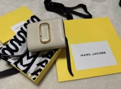 MARC JACOBS 二つ折り財布 ウォレット M0013360 ホワイトのサムネイル