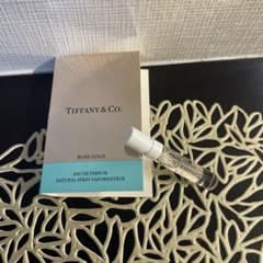 tiffany&co.(ティファニー) ローズゴールドオードパルファム ミニ香水のサムネイル