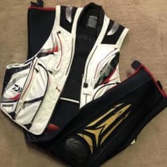 DAIWAスペシャル鮎ベストandスペシャルタイツ　中古のサムネイル
