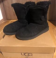 UGG アグ ムートンブーツ　ブラックのサムネイル