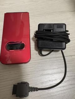 docomo 折りたたみ式携帯電話のサムネイル