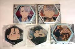 ユーリ!!! on ICE 銀盤缶バッジコレクション ヴィクトル&勇利 - メルカリ