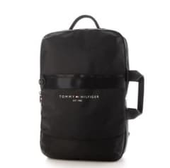 新品 IM SQUARE BACKPACK ブラックTOMMY HILFIGERのサムネイル