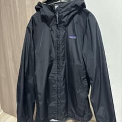 patagonia フード付き ブラック ナイロンジャケット Mのサムネイル