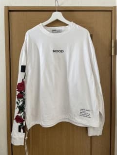 バラシシュウ バラ刺繍ロンTのサムネイル