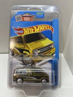 ホットウィール　スーパートレジャーハント　カスタム　77 ダッジバン　ムーンアイ