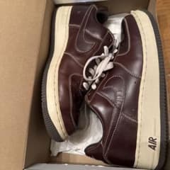 Nike Air Force 1 ブラウンのサムネイル