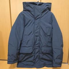 UNIQLO ハイブリッドダウン ブラック Sサイズのサムネイル