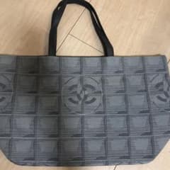 トートバッグシャネルのサムネイル