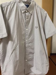 【お値引きしました！】美品フレッドペリー　シャツのサムネイル