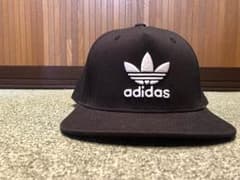 Adidas, capのサムネイル