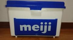 MEIJI　 明治乳業 明治牛乳 ケース 配達箱  クーラーBOXのサムネイル