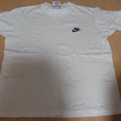 NIKEのTシャツ130cmのサムネイル