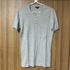 ユニクロの半袖Tシャツのサムネイル