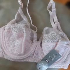 ダイアナ　DiaSienne 　ダイアジェンヌ　ブラジャー D60 ピンク