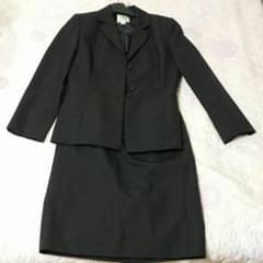 再値下げ☆美品。組曲スーツのサムネイル