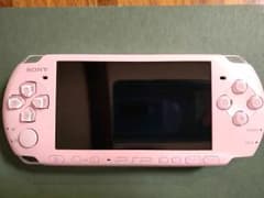 PSP 3000 ピンク、充電器・ソフト付き！のサムネイル