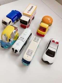 トミカ ７台まとめ売りのサムネイル