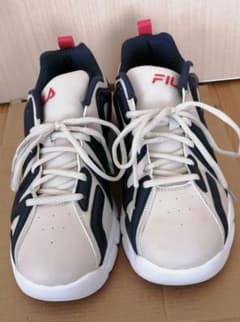 らいむ様専用 FILA スニーカー 28cmのサムネイル