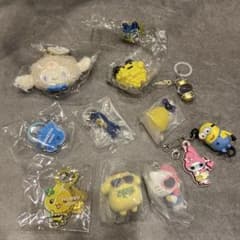 サンリオ ガチャガチャ　まとめ売り　めじるしアクセサリー　キーホルダーのサムネイル