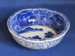 古伊万里　青と白の花柄陶器　深鉢　骨董品 お値段交渉可です 古伊万里 青と白の花柄陶器 深鉢 骨董品 お値段交渉可です - メルカリ