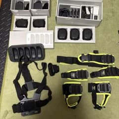 VIVE Ultimate Tracker 5個＋ワイヤレスドングル+ストラップのサムネイル