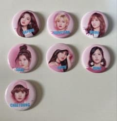 TWICE 缶バッチ7個セット - メルカリ
