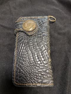 クロコダイル風レザー 長財布 ボタン留めのサムネイル