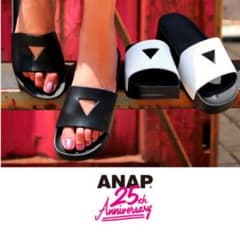 ANAP シャワーサンダル 完売品のサムネイル