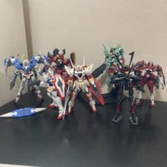 ガンダム組立品7種のサムネイル