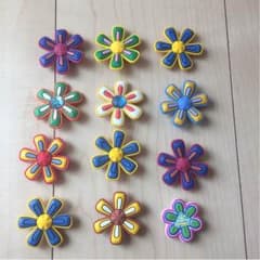 ✴︎tamanekoxさま専用✴︎ジビッツ お花 9個まとめ売りのサムネイル