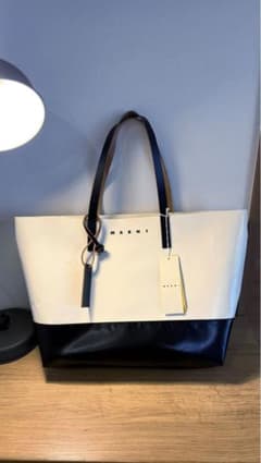 MARNI   PVC  トートバッグ 【ホワイト＆ブラック】のサムネイル