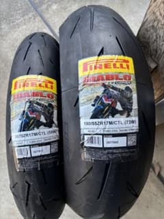 セット ディアブロロッソⅣコルサ 120/70ZR17 & 180/55ZR17 - メルカリ