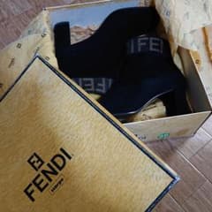 FENDI ショート ブーツのサムネイル