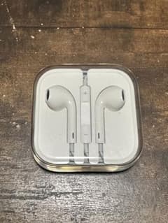 Apple純正　有線イヤホン　アダプタジャックのサムネイル