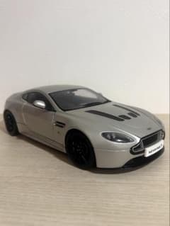 AUTOart 1/18 アストンマーチン V12ヴァンテージ シルバー 美品 AUTOart 1/18 アストンマーチン V12ヴァンテージ シルバー 美品 - メルカリ
