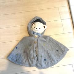 グレーのフード付きポンチョのサムネイル