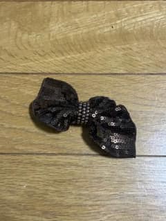 リボンモチーフ スパンコール バレッタ ブラウンのサムネイル