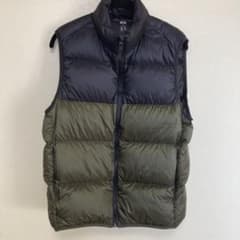 【美品】UNIQLO ウルトラライトダウン ベスト/ワイドキルト オリーブMのサムネイル
