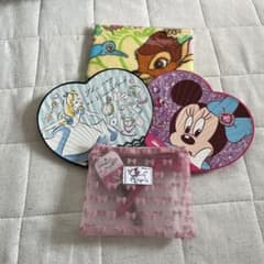 ディズニー うちわ 、タオル、ポーチ セットのサムネイル