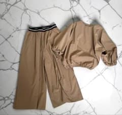 美品　フェリシモ　Live in comfort パンツセットアップのサムネイル