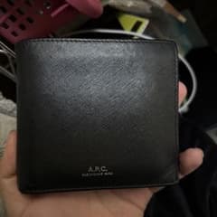 A.P.C. 二つ折り財布のサムネイル