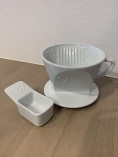 【ウニ様専用】HASAMI 波佐見焼ドリッパー＆メジャーカップのセットのサムネイル