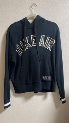 NIKE AIR クロップド丈 パーカー Mサイズのサムネイル