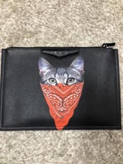 GIVENCHY ジバンシークラッチバックのサムネイル