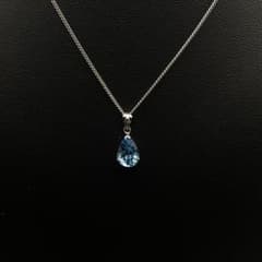 560遺品整理品 ネックレス トパーズ？ ジルコニア？ ガラス
