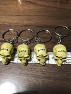 送料込み❗️ドクロ　キーホルダー　髑髏　骸骨　ヘビーメタル　メンズ　オススメ　デスのサムネイル
