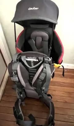 ドイター kid comfortII サンシェイド付 赤 グレー 登山等