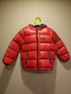 パタゴニアキッズダウン 5T フード付き 男女兼用　赤のサムネイル