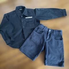 ダークグレー シャツとショートパンツ　まとめ売り110cmのサムネイル